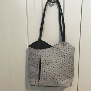 Vera Pelle grey texture leather stylish hand bag convertible to cross body.